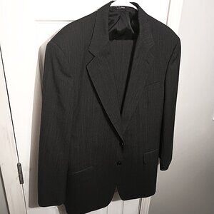 Gerald Austin Men 2 Piece Dark Gray Suit      42R